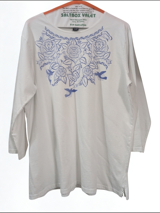 sabaku Tops - White Long-Sleeve Floral-Print Women's Top